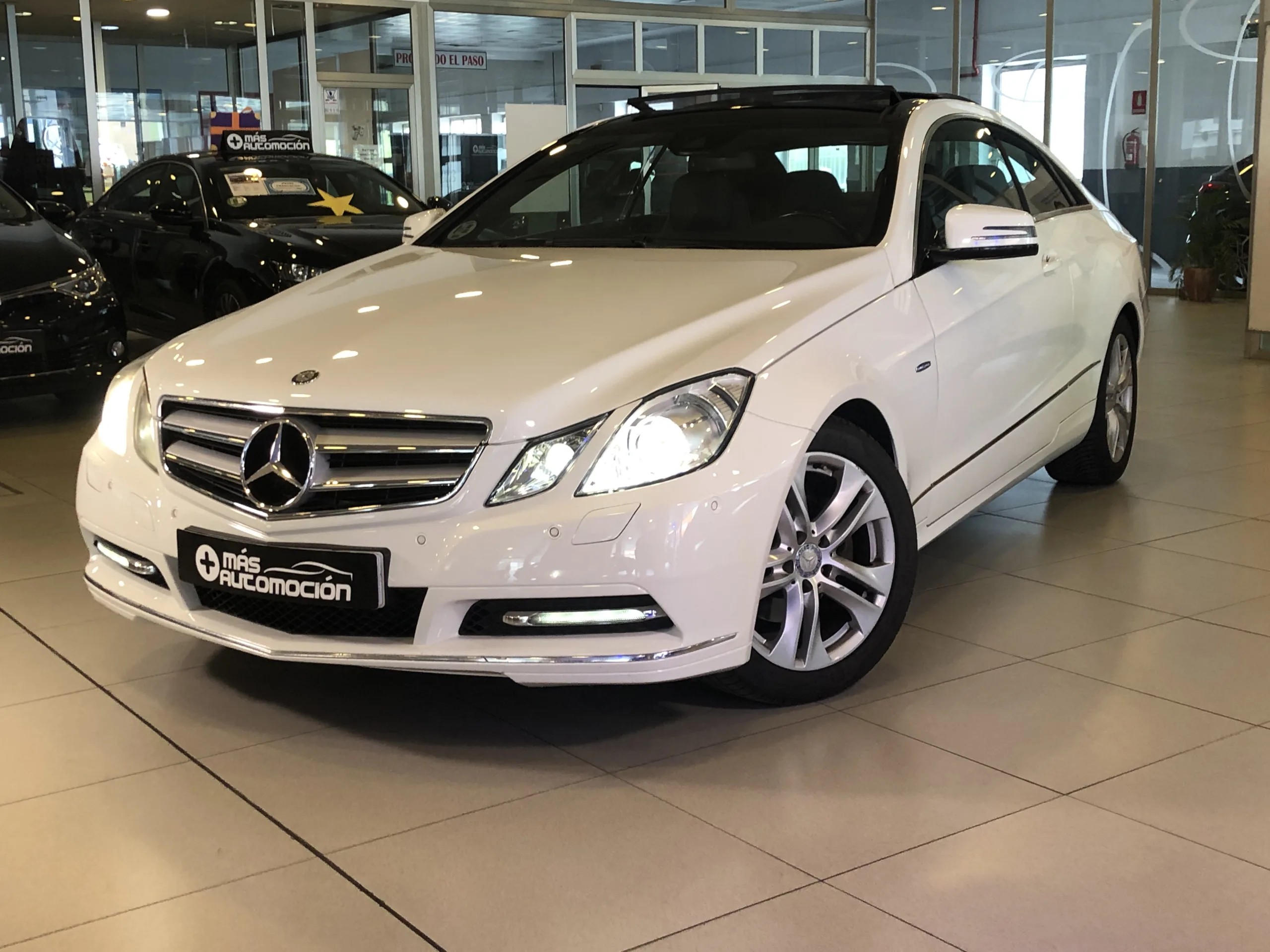 mercedes-benz E-Class Coupe
