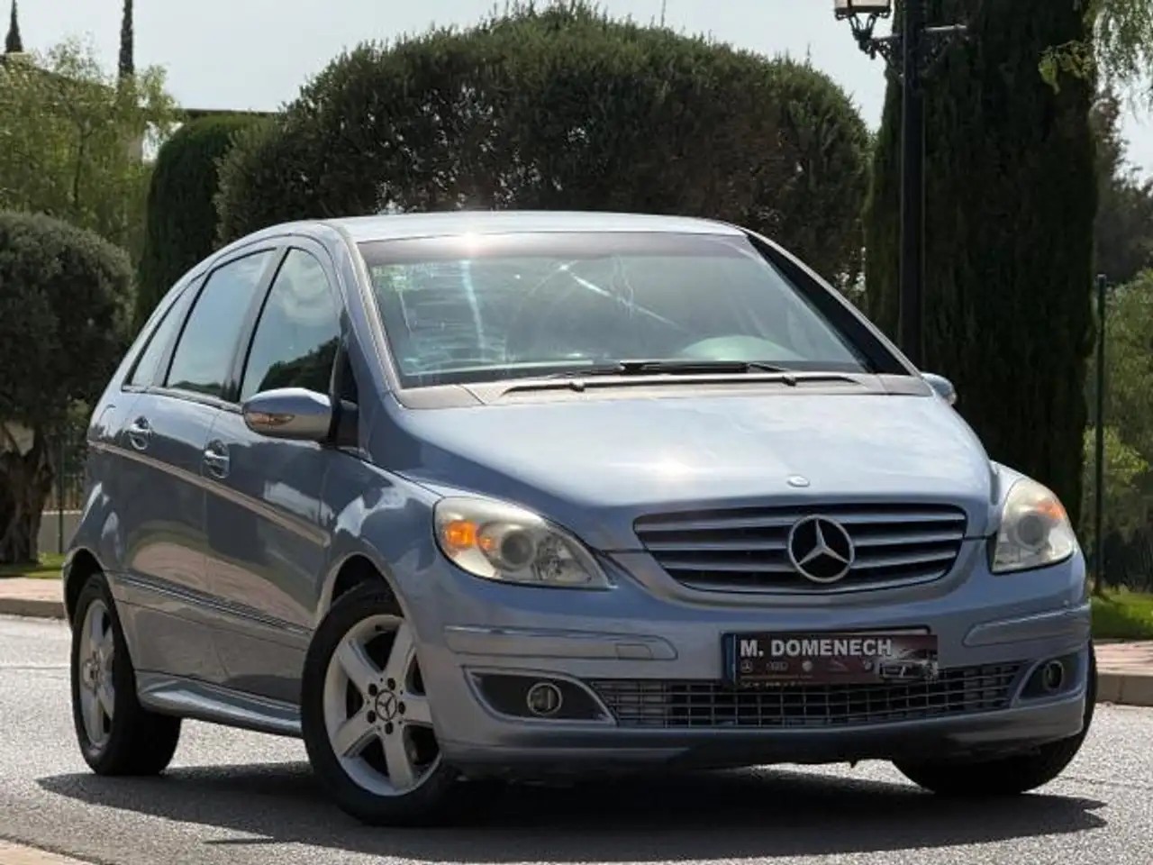 mercedes-benz B 200
